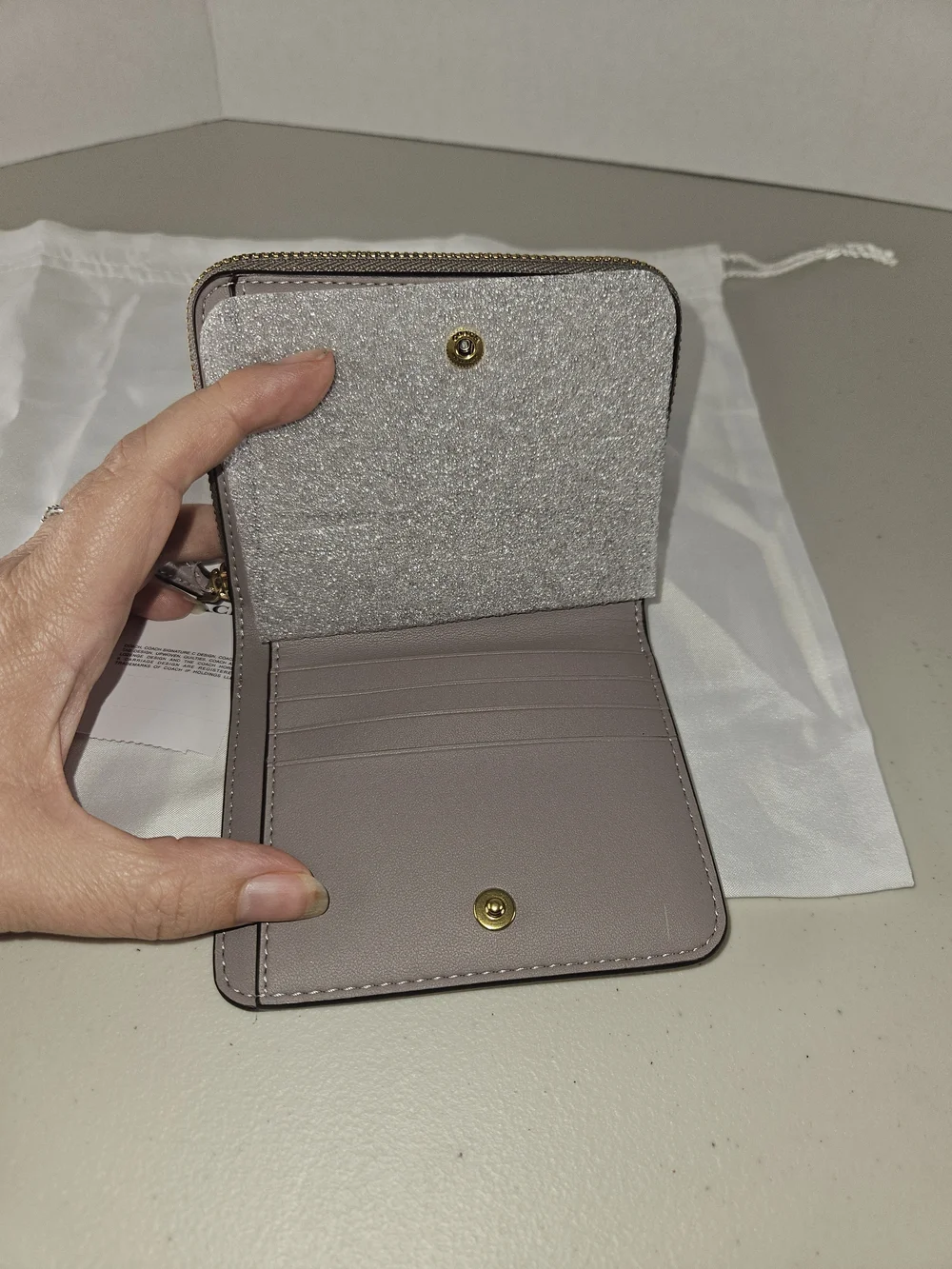 NWT Coach New York Bifold Zip Wallet in Mauve & Dust Bag